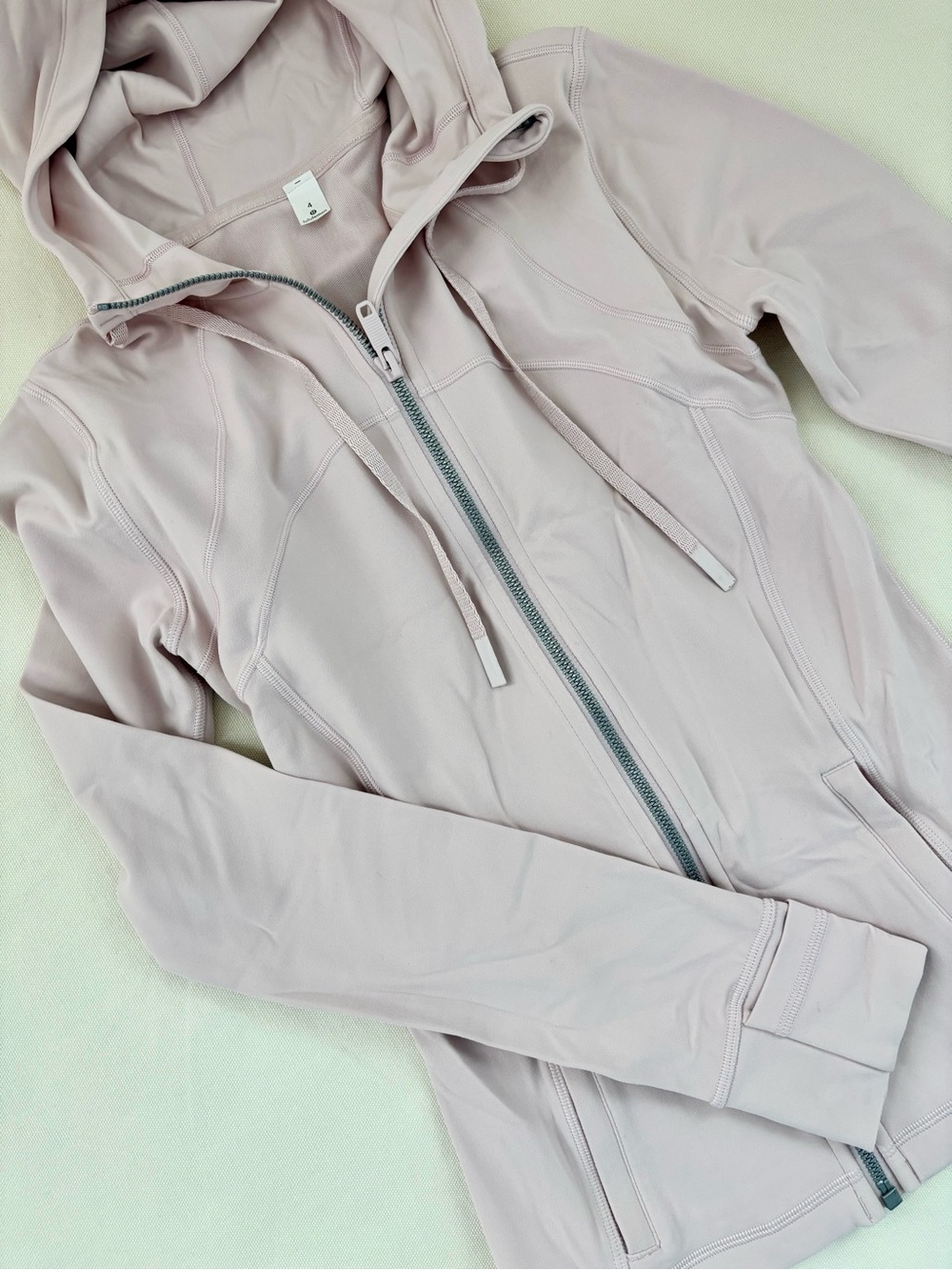Lululemon Define Nulu Hooded Jacket (pre-owned)